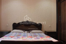 Квартира 3-комн 77 м² - Юрьевская, Батуми