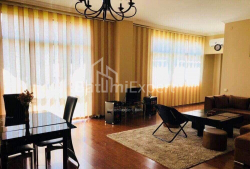 Квартира 3-комн 94 м² - Руставели, Батуми