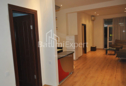 Квартира 3-комн 85 м² - Зураба Горгиладзе, Батуми