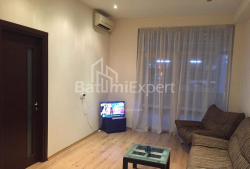 Квартира 3-комн 85 м² - Зураба Горгиладзе, Батуми
