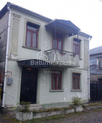 Квартира 5-комн 135 м² - Юрьевская, Батуми