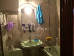 Квартира 4-комн 80 м² - Юрьевская, Батуми