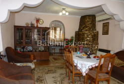 Квартира 5-комн 290 м² - Константина Марджанишвили, Батуми