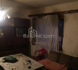 Квартира 2-комн 64 м² - Юрьевская, Батуми