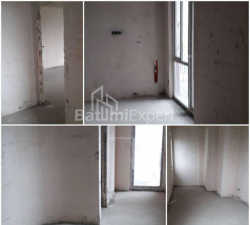 Квартира 3-комн 78 м² - Петра Багратиони, Батуми