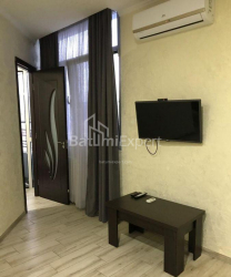 Квартира 2-комн 35 м² - Нико Пиросмани, Батуми