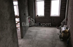 Квартира 3-комн 92 м² - Юрьевская, Батуми