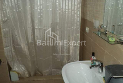 Квартира 3-комн 71 м² - Юрьевская, Батуми