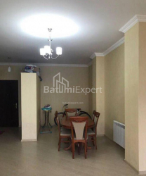 Квартира 3-комн 78 м² - Руставели, Батуми