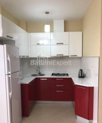 Квартира 3-комн 78 м² - Руставели, Батуми