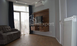 Квартира 2-комн 37 м² - Юрьевская, Батуми