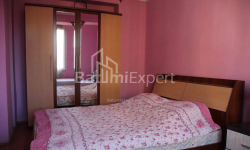 Квартира 4-комн 98 м² - 26 мая, Батуми