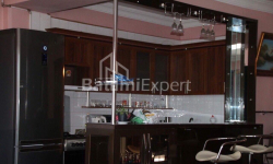 Квартира 4-комн 98 м² - 26 мая, Батуми