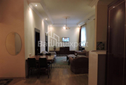 Квартира 3-комн 70 м² - Юрьевская, Батуми