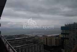 Квартира 3-комн 86 м² - Зураба Горгиладзе, Батуми