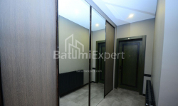Квартира 3-комн 99 м² - Зураба Горгиладзе, Батуми