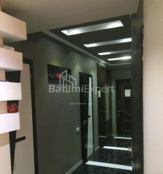 Квартира 3-комн 107 м² - Шерифа Химшиашвили, Батуми