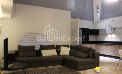 Квартира 3-комн 100 м² - Зураба Горгиладзе, Батуми