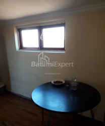 Квартира 2-комн 80 м² - Юрьевская, Батуми