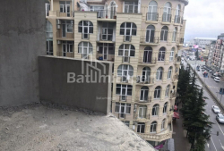 Квартира 5-комн 120 м² - Ильи Чавчавадзе, Батуми