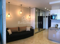 Квартира 2-комн 42 м² - Нико Пиросмани, Батуми