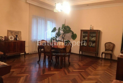 Квартира 4-комн 120 м² - Зураба Горгиладзе, Батуми