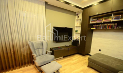 Квартира 3-комн 100 м² - Зураба Горгиладзе, Батуми