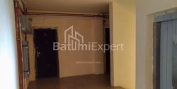 Квартира 4-комн 110 м² - Вахтанга Горгасали, Батуми