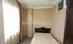 Квартира 3-комн 53 м² - Петра Багратиони, Батуми