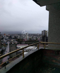 Квартира 4-комн 103 м² - Ангиса, Батуми