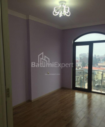 Квартира 3-комн 74 м² - Юрьевская, Батуми