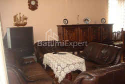 Квартира 3-комн 116 м² - Юрьевская, Батуми