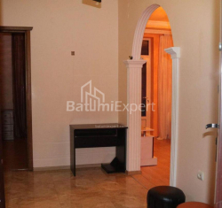 Квартира 77 м² - Вахтанга Горгасали, Батуми, Грузия