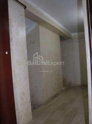 Квартира 3-комн 77 м² - Вахтанга Горгасали, Батуми