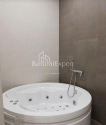 Квартира 2-комн 89 м² - Юрьевская, Батуми