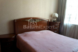Квартира 4-комн 80 м² - Юрьевская, Батуми