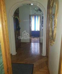 Квартира 4-комн 85 м² - Петра Багратиони, Батуми
