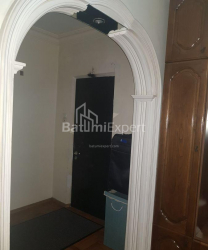 Квартира 4-комн 85 м² - Петра Багратиони, Батуми