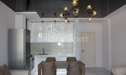 Квартира 3-комн 80 м² - Зураба Горгиладзе, Батуми