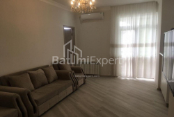 Квартира 3-комн 80 м² - Шалва Инасаридзе, Батуми