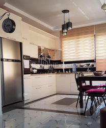 Квартира 5-комн 200 м² - Шерифа Химшиашвили, Батуми