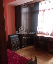 Квартира 4-комн 93 м² - Юрьевская, Батуми