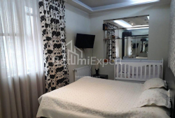 Квартира 6-комн 110 м² - Иване Джавахишвили, Батуми