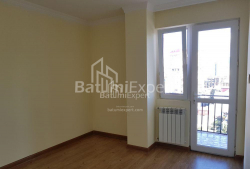 Квартира 2-комн 46 м² - Юрьевская, Батуми