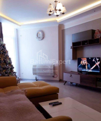 Квартира 2-комн 56 м² - Юрьевская, Батуми