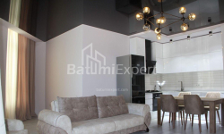 Квартира 3-комн 80 м² - Юрьевская, Батуми