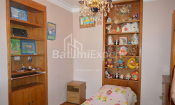 Квартира 3-комн 80 м² - Галактиона Табидзе, Батуми