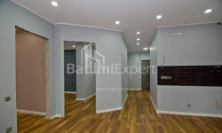 Квартира 4-комн 112 м² - Нико Пиросмани, Батуми