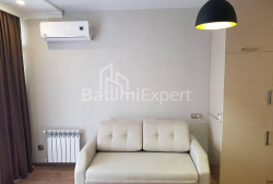 Квартира 45 м² - Зураба Горгиладзе, Батуми, Грузия
