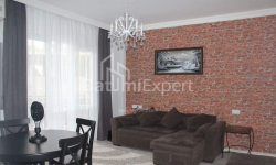 Квартира 3-комн 66 м² - Петра Багратиони, Батуми